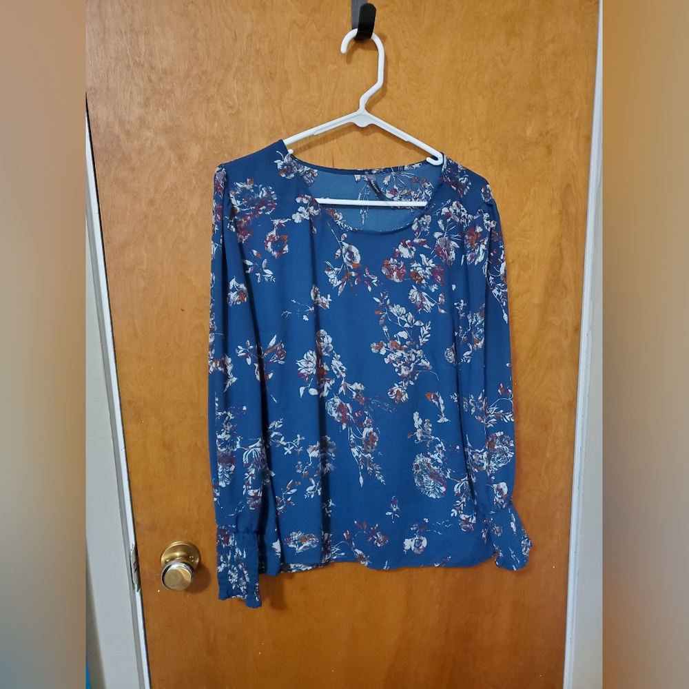 Massini Chiffon Floral Blue Women's Top- Size 1X